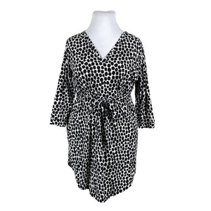 Unisex NOSH - Trikotaažist kleit, suurus Ei kokoa - Must (1)