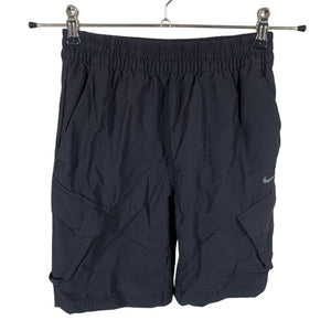 Unisex Nike - Lühikesed spordipüksid, suurus 152 - 158 - Must (1)