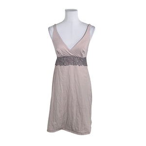 Unisex Oysho - Trikotaažist kleit, suurus 36 - Heleroosa (1)
