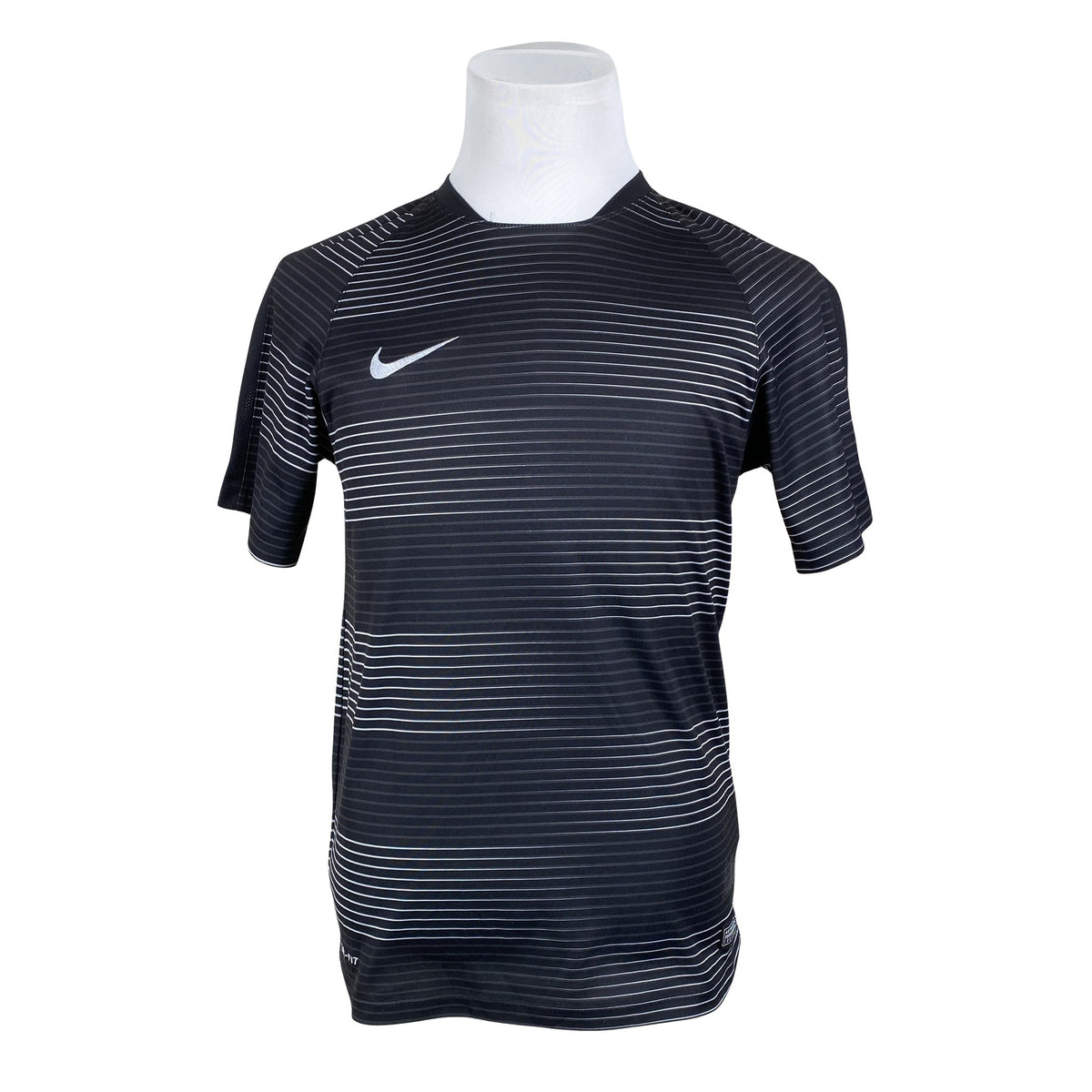 Unisex Nike - Spordisärk, lühikesed käised, suurus M - Must (1)