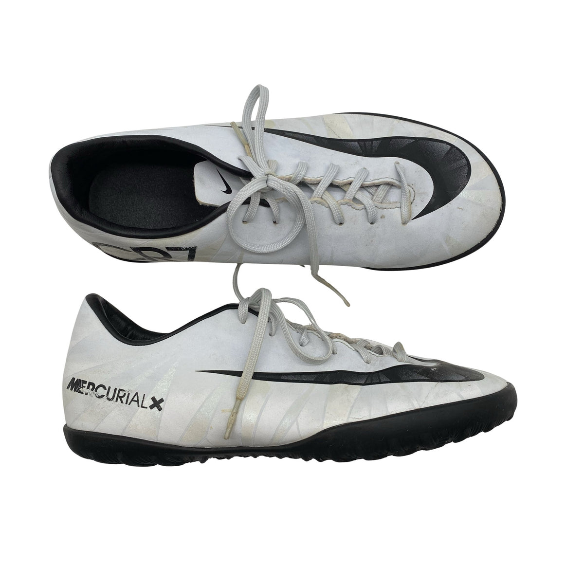 Unisex Nike - Jalgpallijalatsid , suurus 38 - Valge (1)