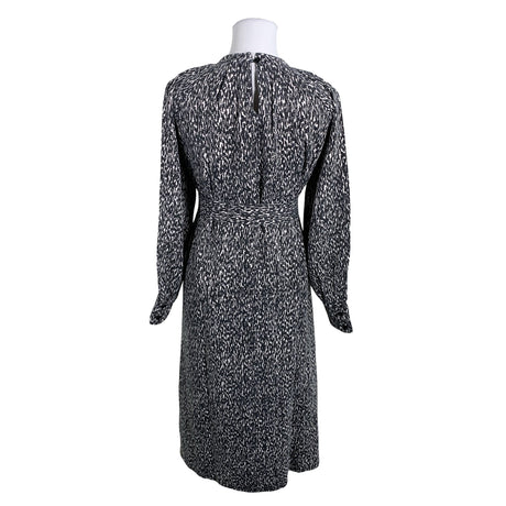 Unisex Papu - Mitteveniv kleit, suurus 38 - Hall (2)