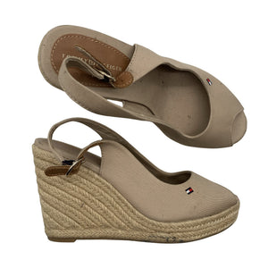 Unisex Tommy Hilfiger - Kiilkontsaga rihmikud, suurus 38 - Beige (1)