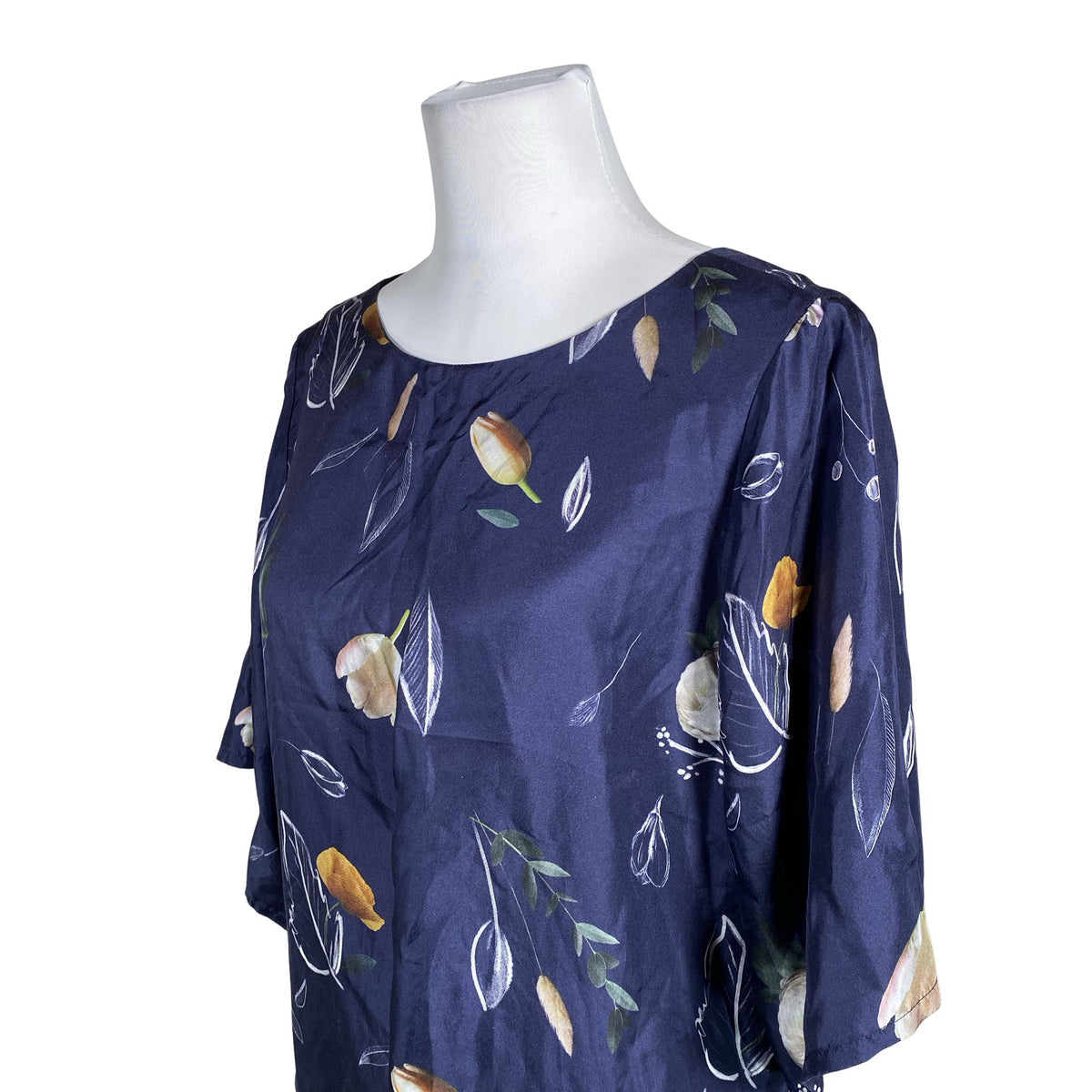 Unisex Uhana Design - Õhuke kleit, suurus 36 - Sinine (2)