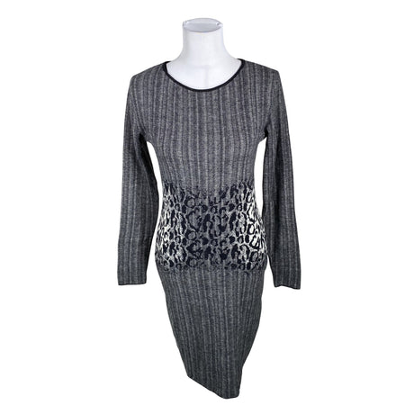 Unisex Hugo Boss - Kootud kleit, suurus 36 - Hall ()