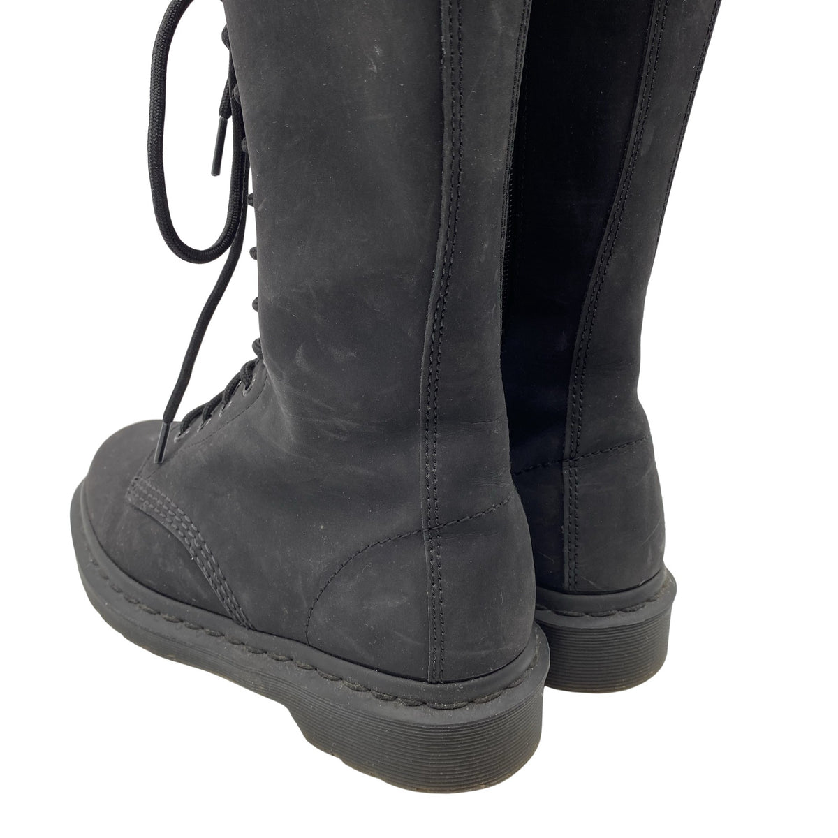 Unisex Dr. Martens - Saapad, suurus 38 - Must (3)