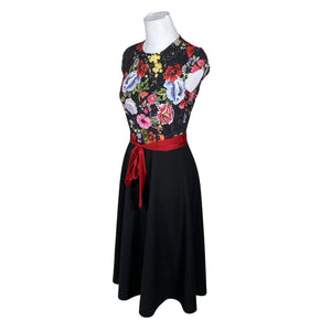 Unisex Liina Stein - Mitteveniv kleit, suurus 36 - Must (3)