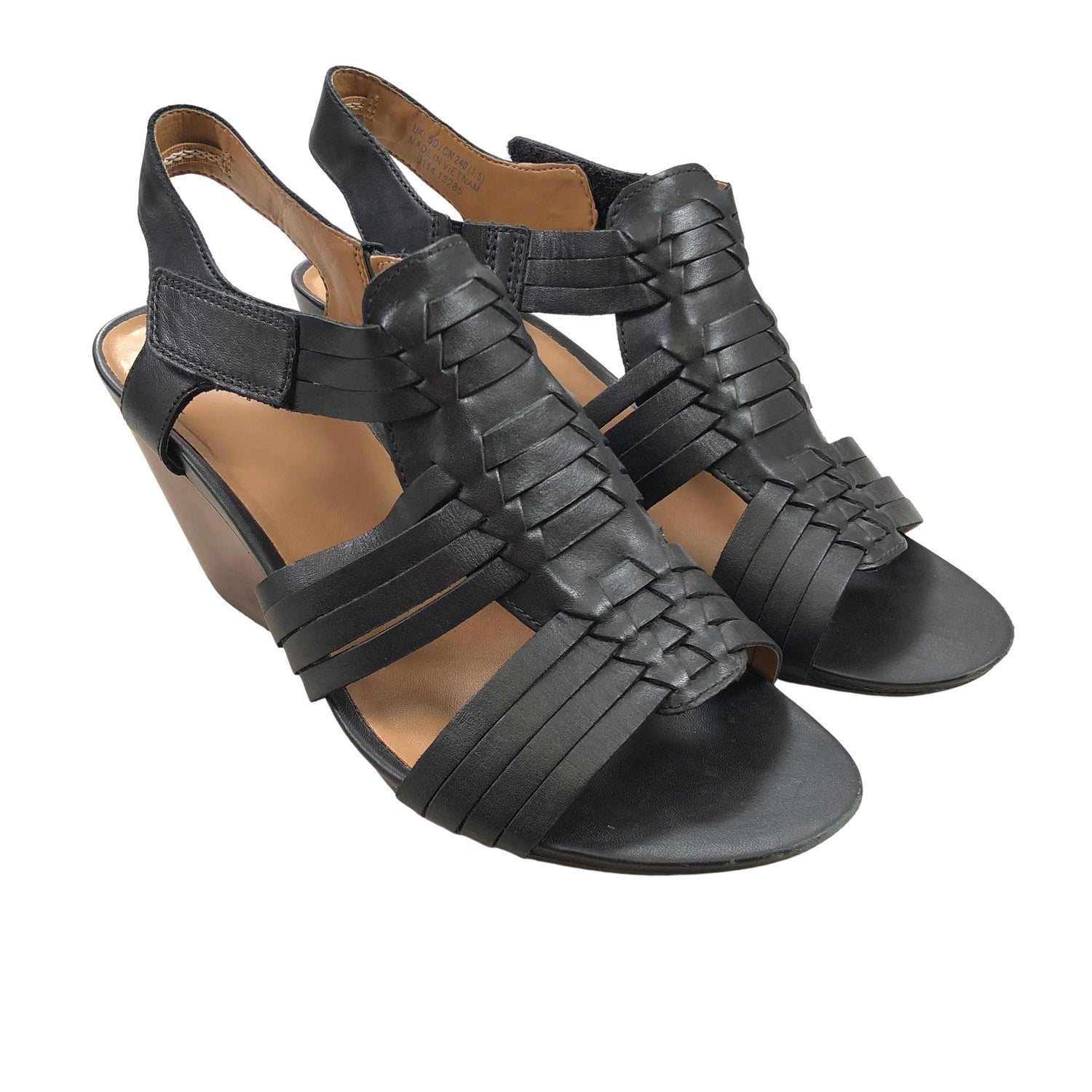  Kiilakorkosandaalit  Kiilakorkosandaalit, koko 38  Clarks 