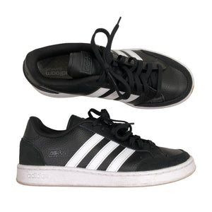 Unisex Adidas - Tennarit, koko 42 -  (1)