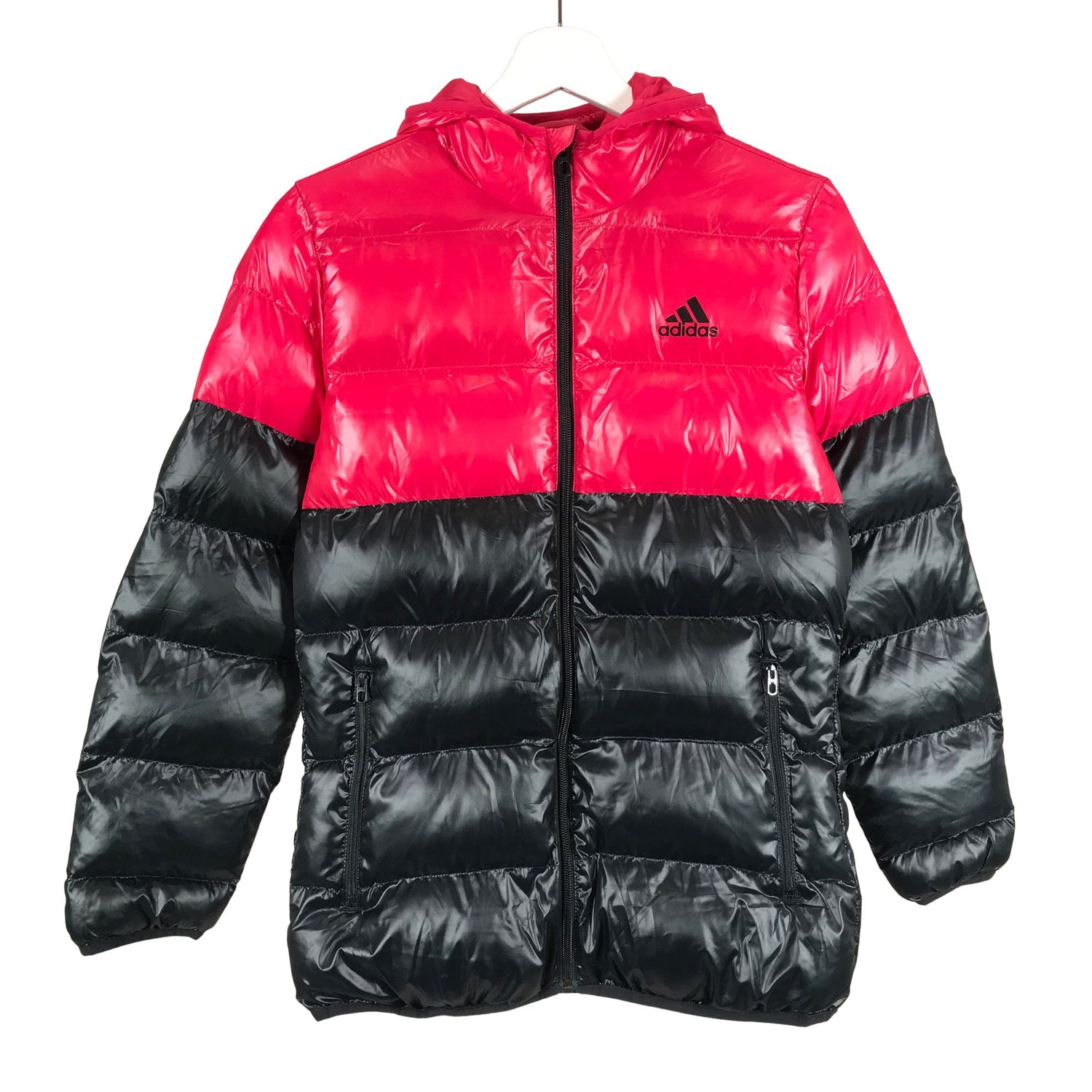  Toppatakki  Toppatakki, koko 146 - 152  Adidas 