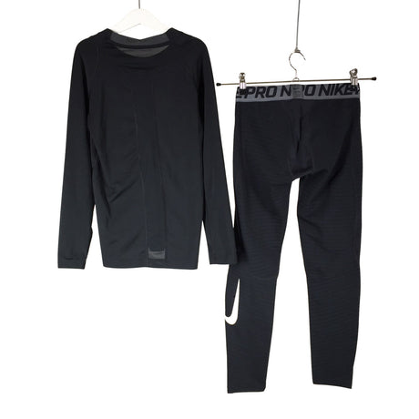 Unisex Nike - Kerrasto, koko 152 - 158 -  (2)