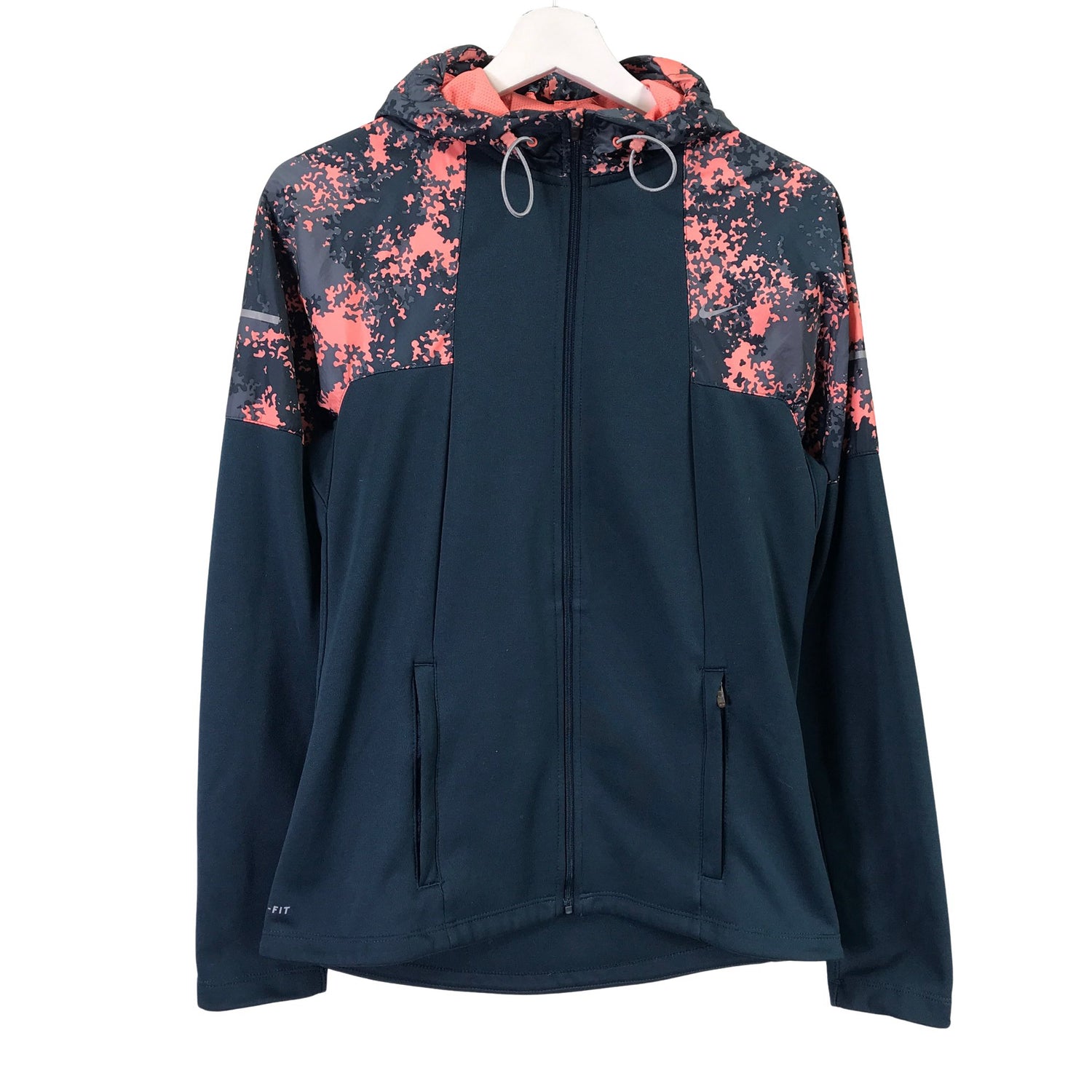  Urheilutakki  Urheilutakki, koko 36  Nike 