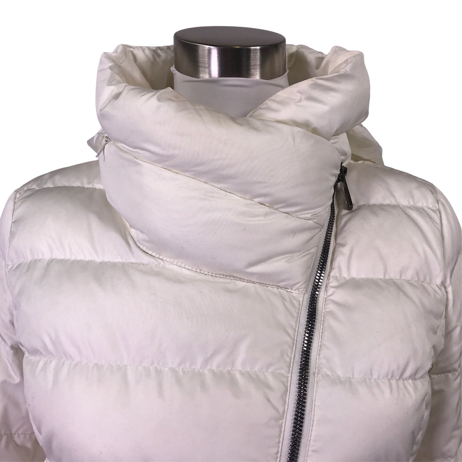  Untuvatakki  Untuvatakki, koko 34  DKNY 