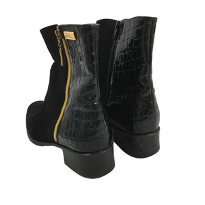 Ankle boots, size 40