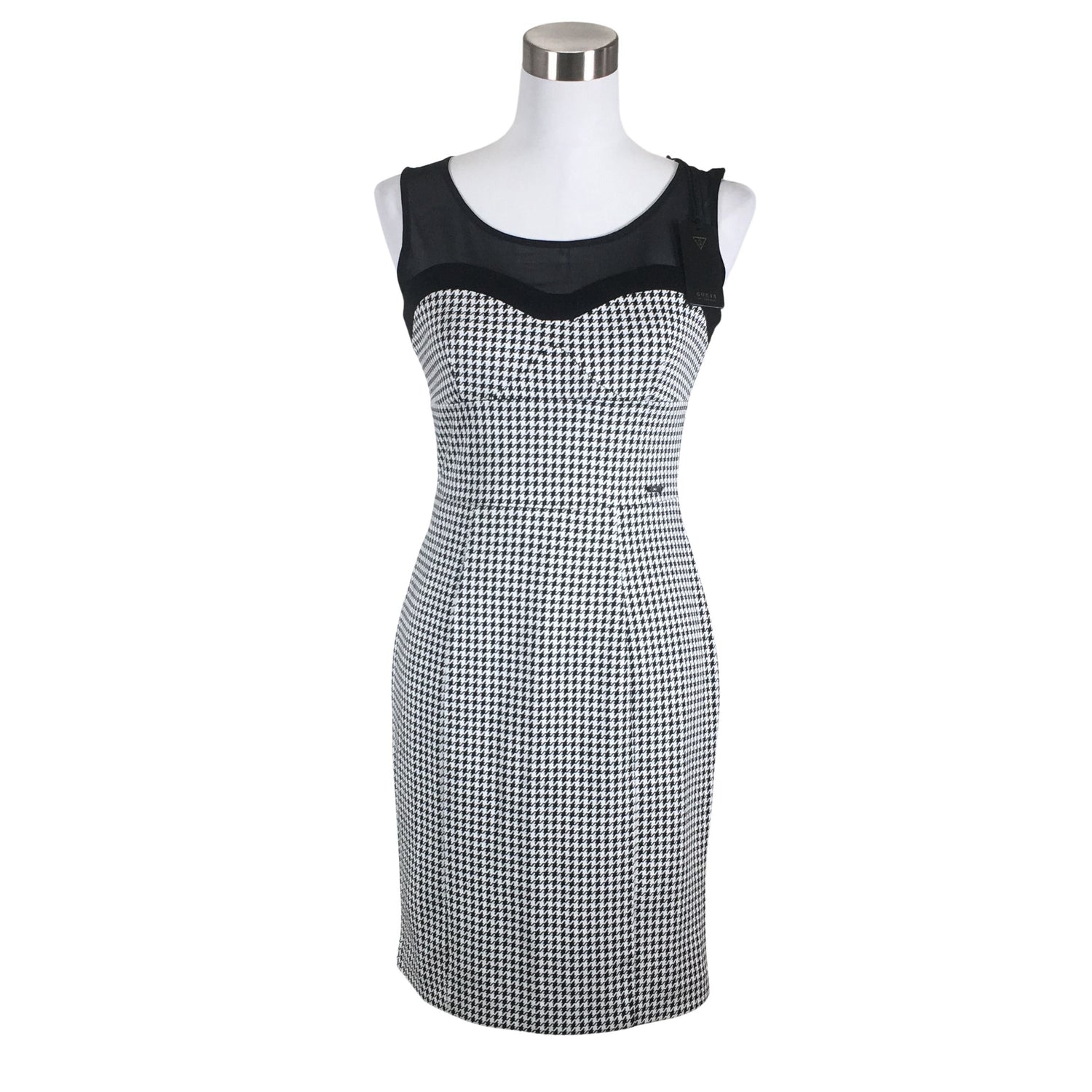  Mekko  Trikoomekko, koko 36  Guess 