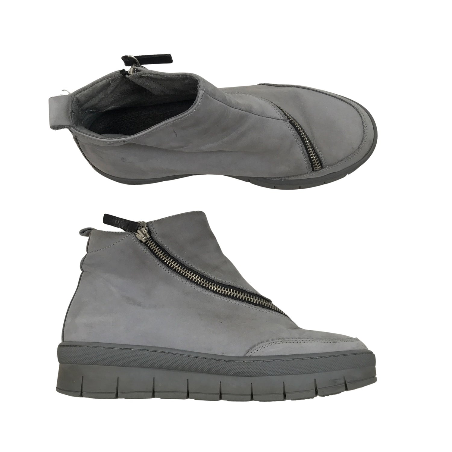 Ankle boots, size 38