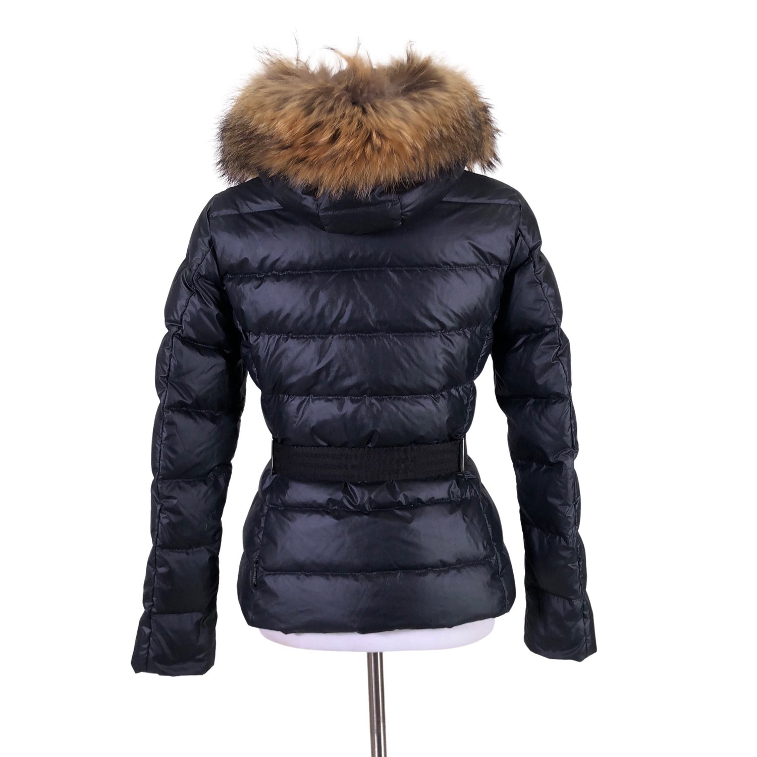  Untuvatakki  Untuvatakki, koko 34  Moncler 