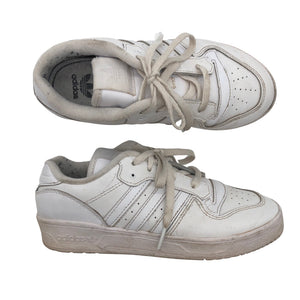 Unisex Adidas - Tennarit, koko 35 -  (1)