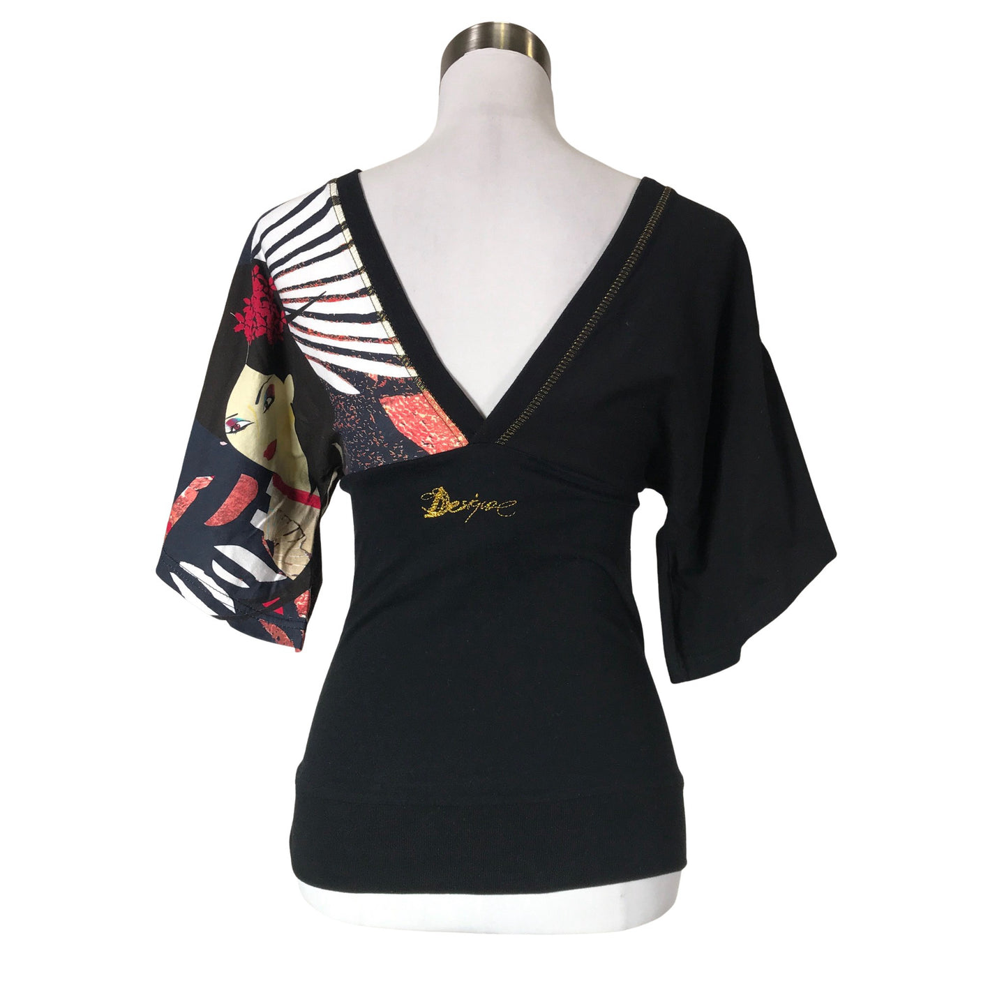 Unisex Desigual - Trikoopaita, koko 36 -  (2)