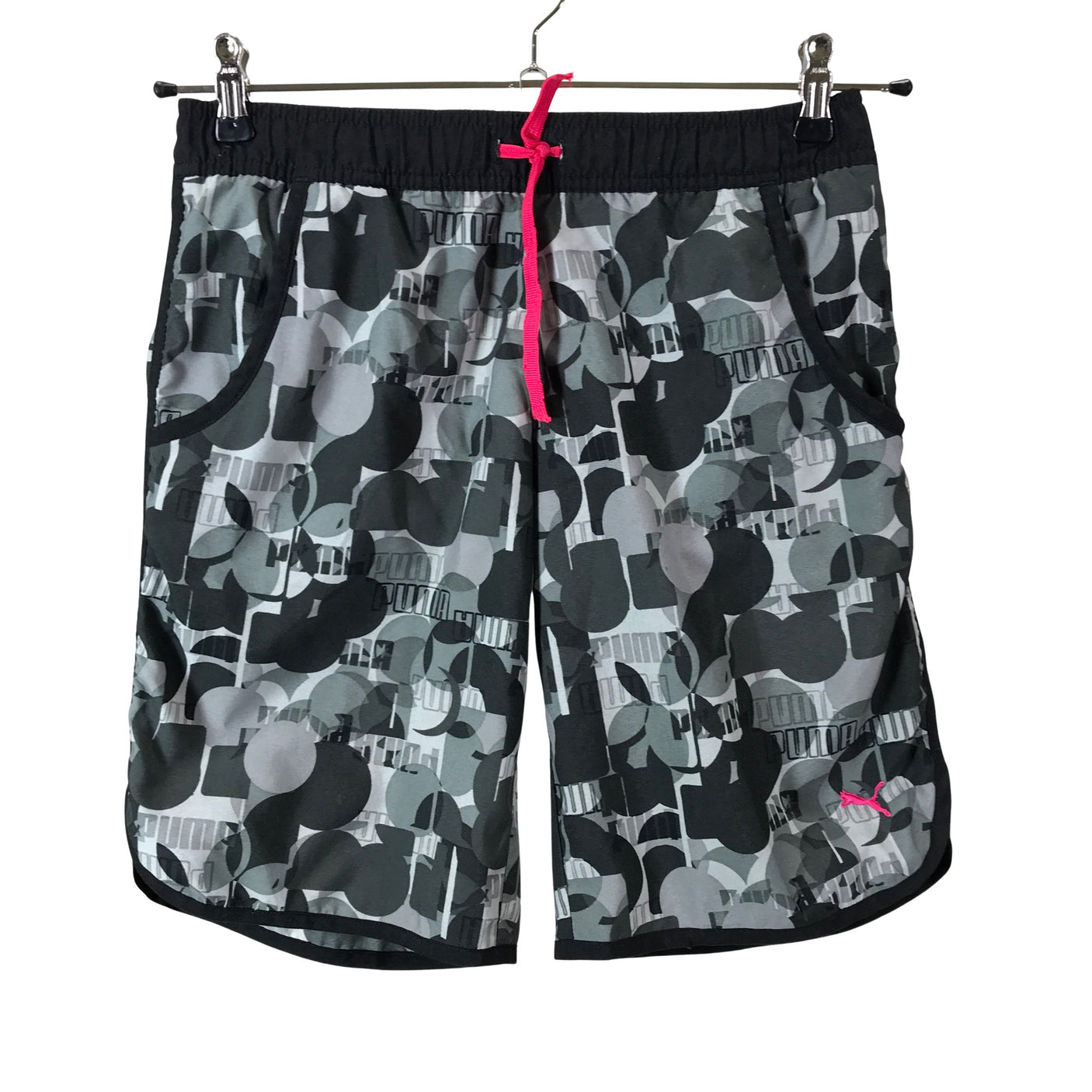 Unisex Puma - Shortsit, koko 34 -  (1)