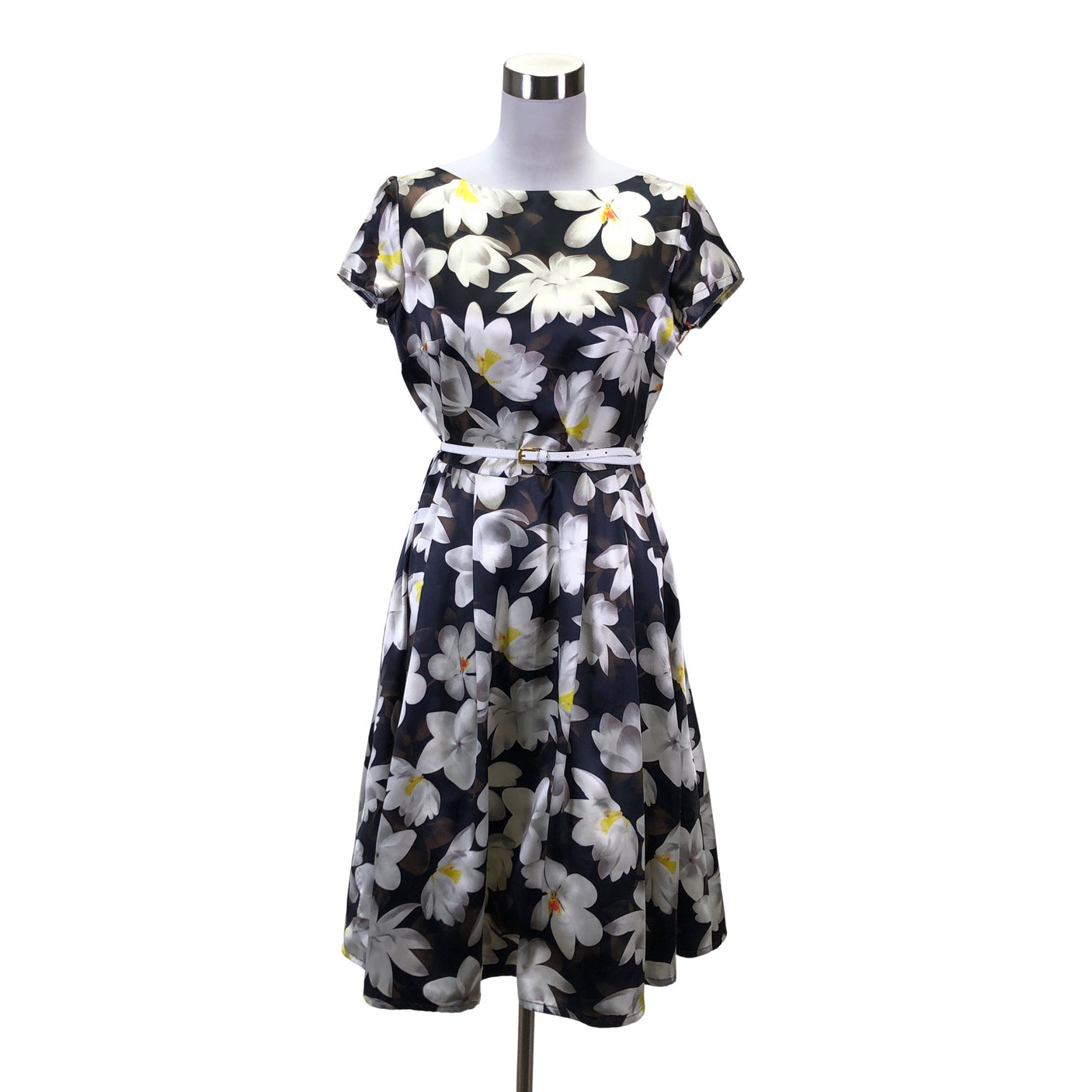 Unisex Kairi Vilderson - Juhlamekko, koko 38 -  (1)