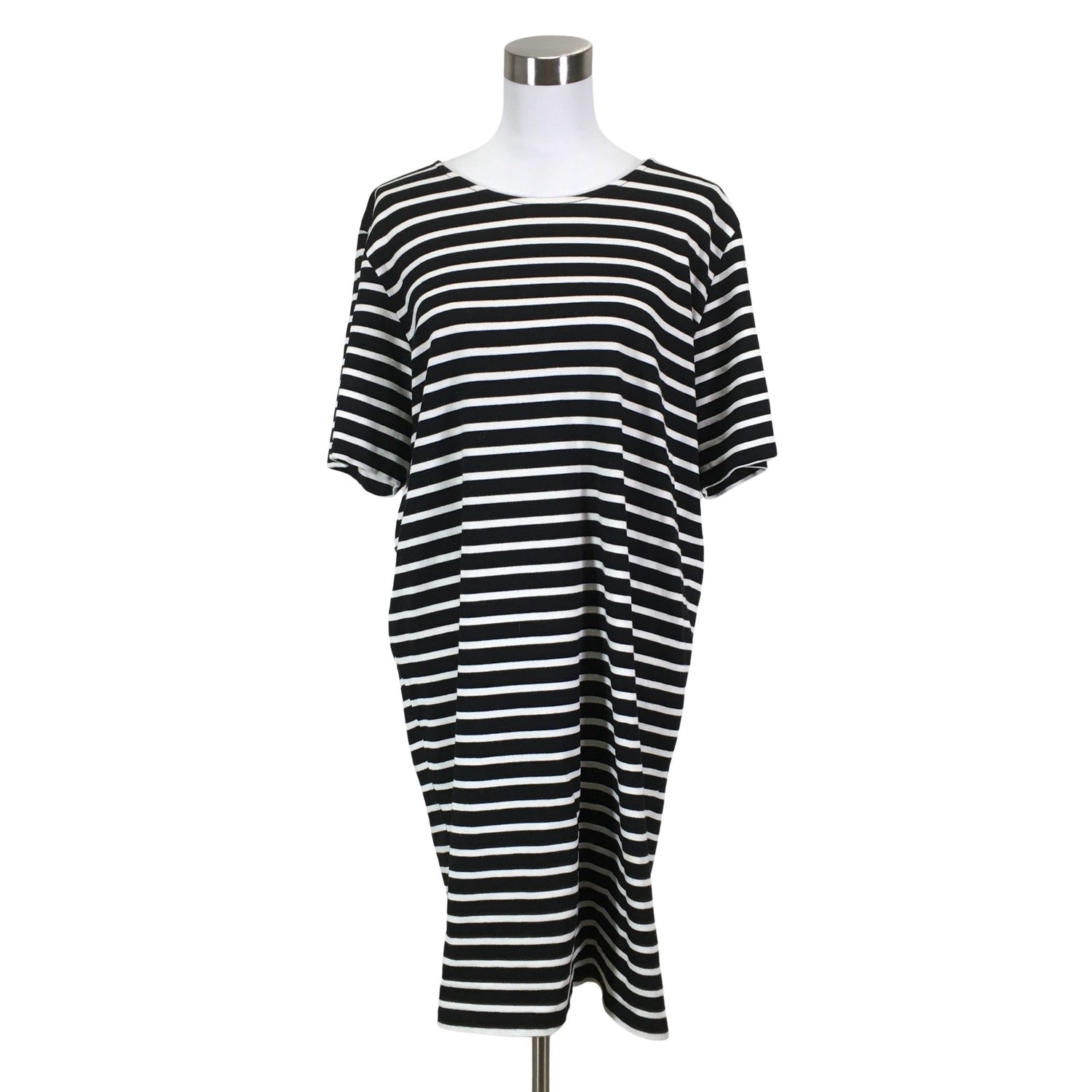  Mekko  Trikoomekko, koko 40  Ganni 