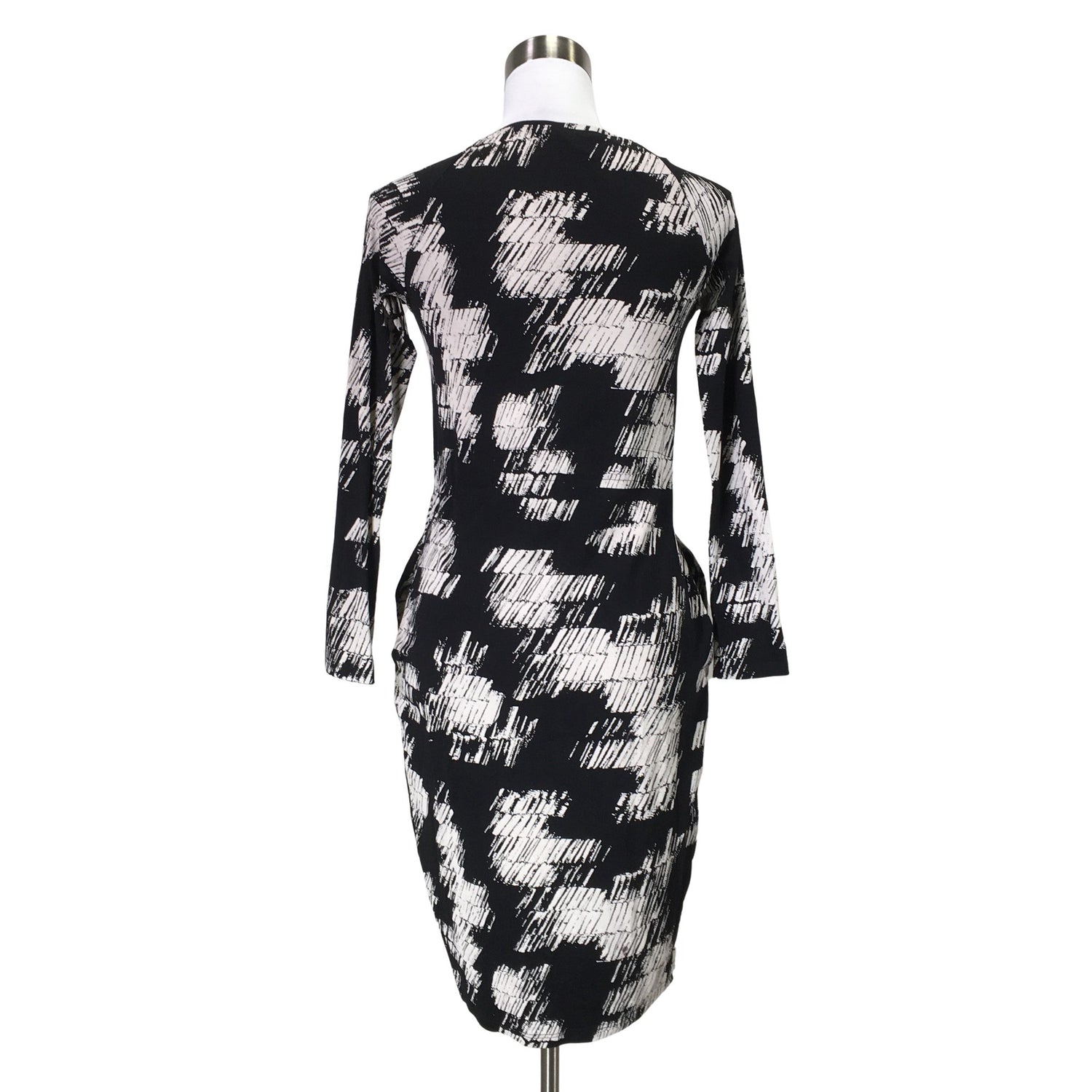  Mekko  Trikoomekko, koko 34  Neulomo 