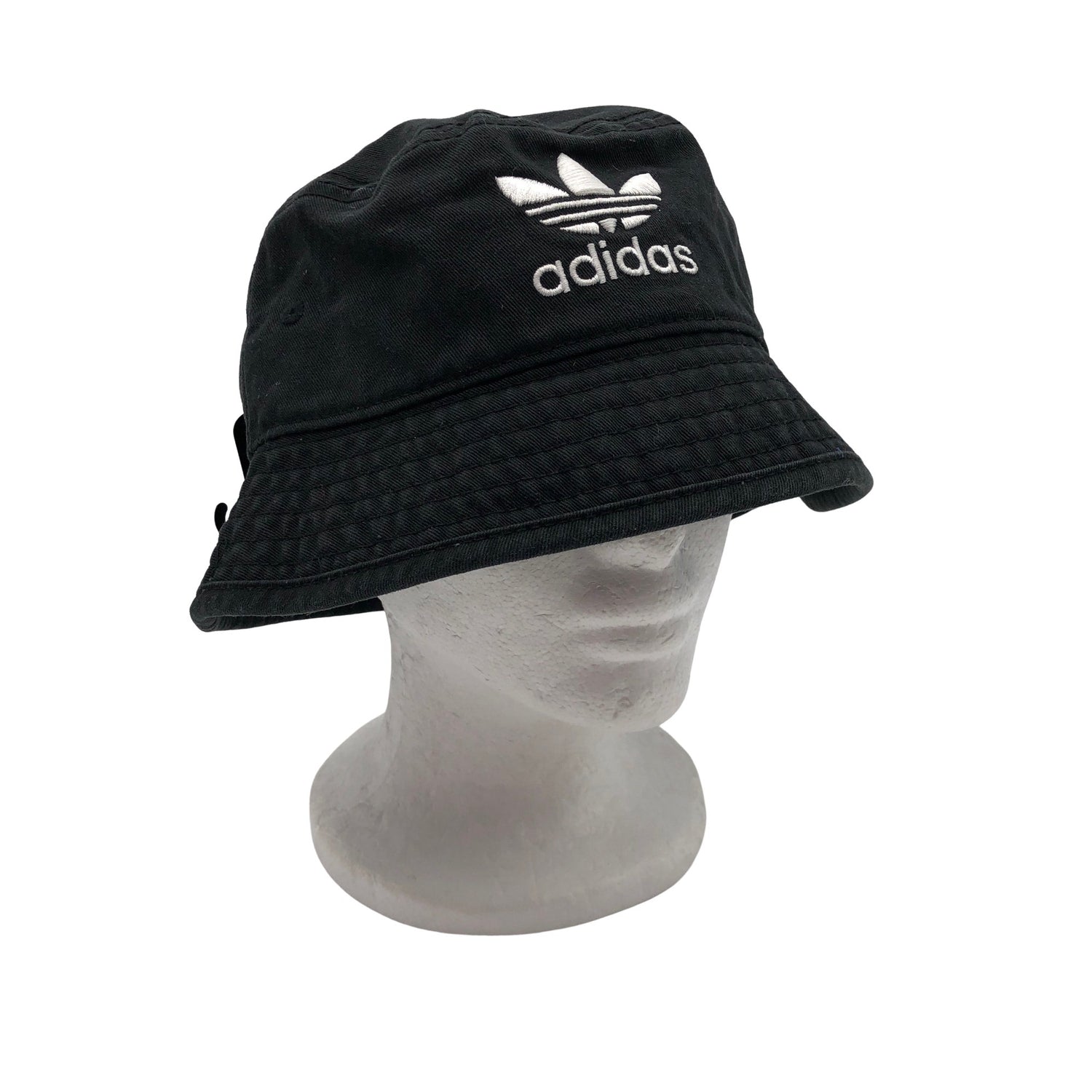  Hattu  Kesähattu, koko 48 - 50 cm  Adidas 