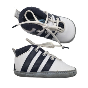 Unisex Adidas - Vauvan kengät, koko 17 -  (1)