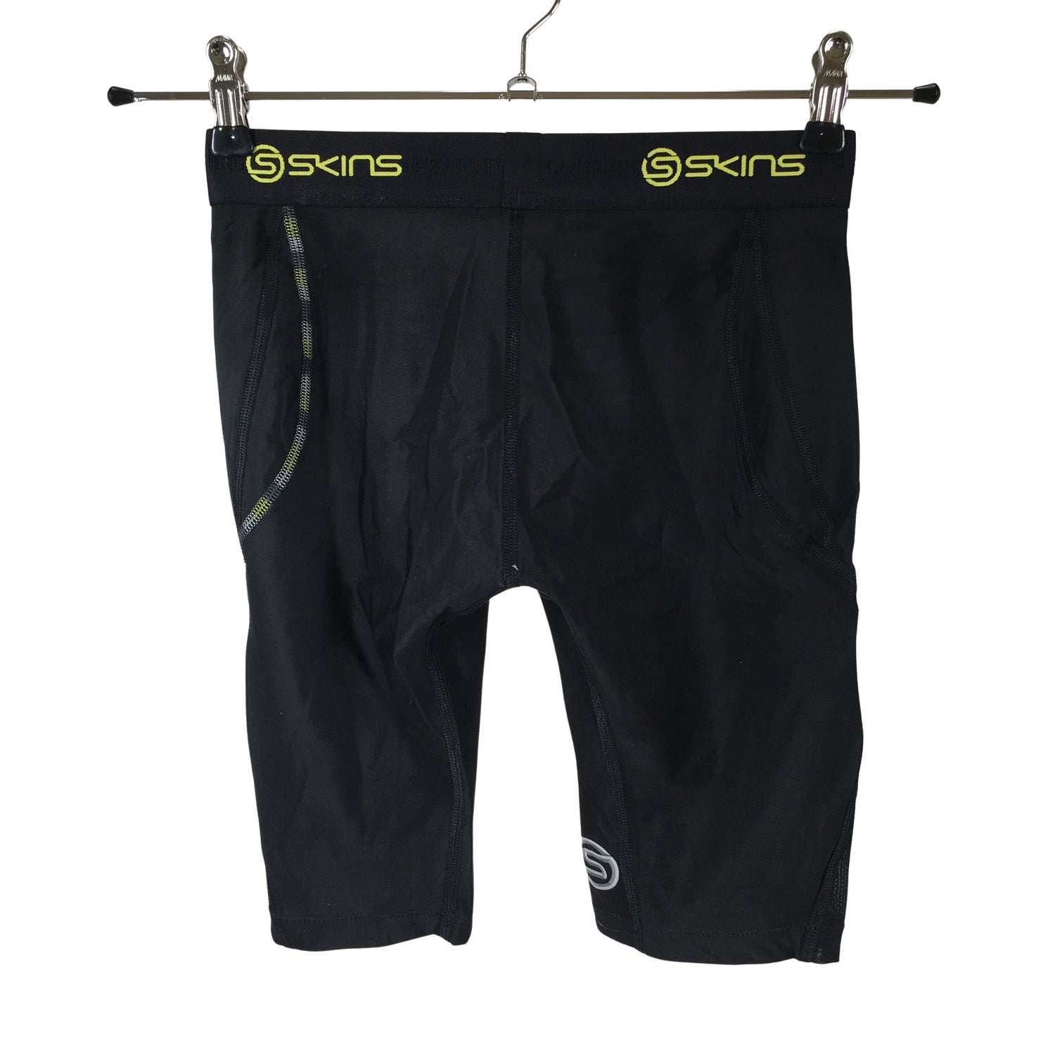  Urheilushortsit  Urheilushortsit, koko 36  Skins 