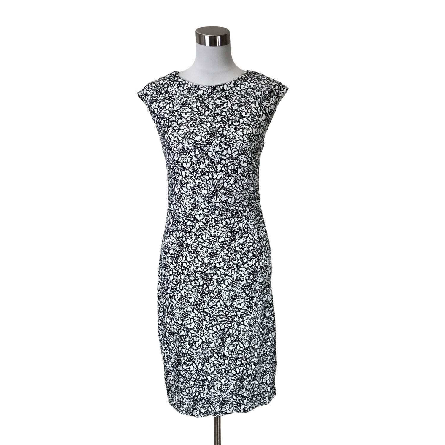  Mekko  Trikoomekko, koko 36  Noom 