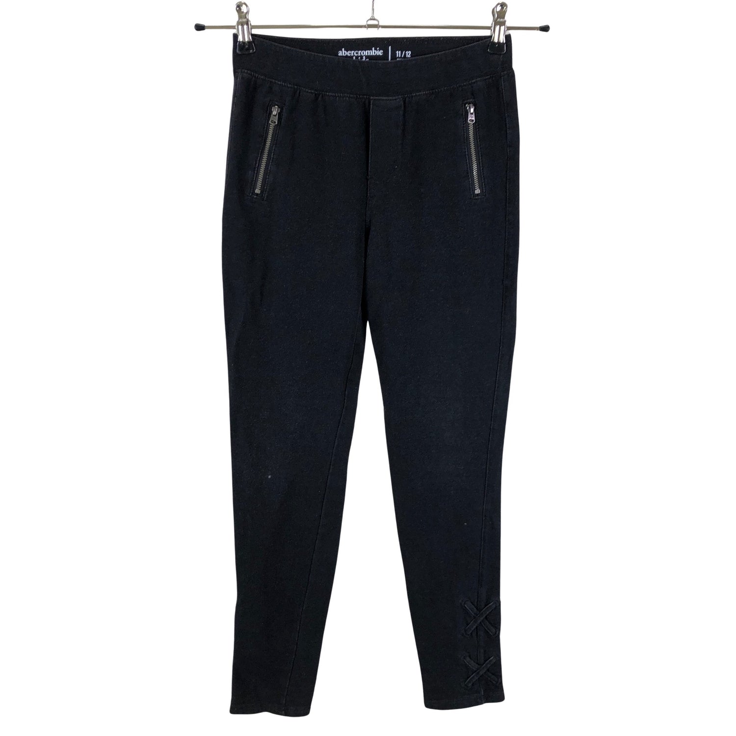 Housut  Trikoohousut, koko 146 - 152  Abercrombie&Fitch 