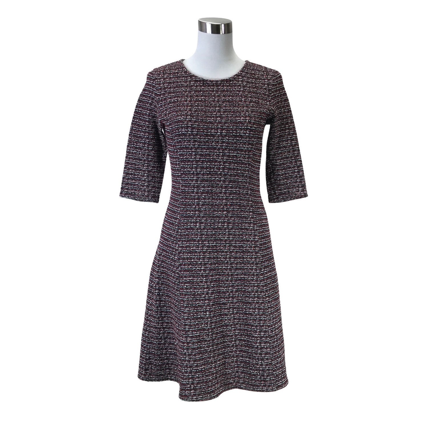  Mekko  Trikoomekko, koko 36  Hugo Boss 
