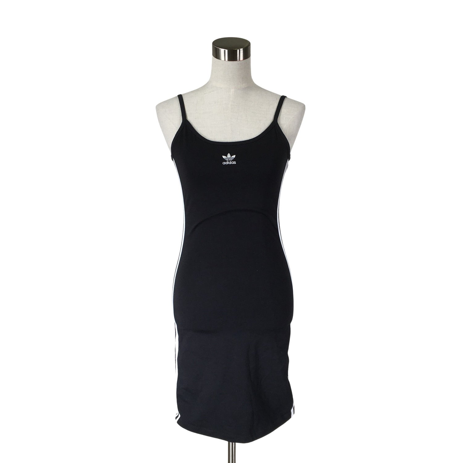  Mekko  Trikoomekko, koko 34  Adidas 