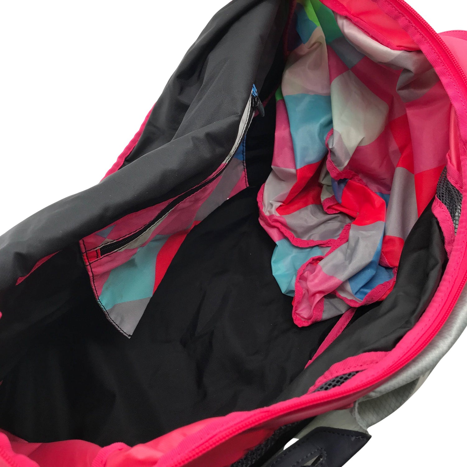  Urheilukassi  Urheilukassi, koko Maxi  Nike 