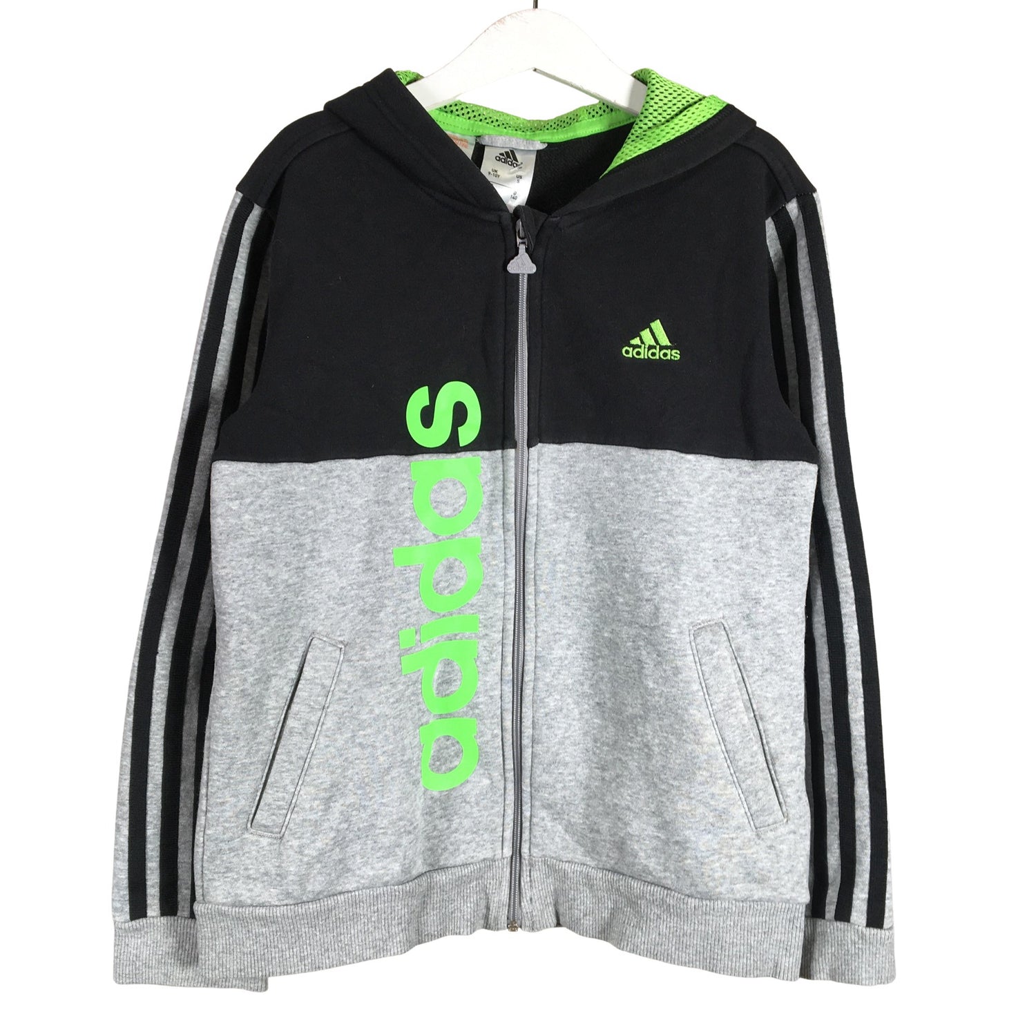  Huppari  Huppari, koko 134 - 140  Adidas 
