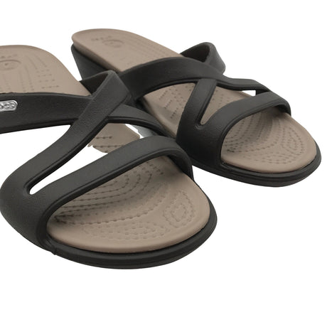 Unisex Crocs - Kiilakorkosandaalit, koko 38 -  (2)