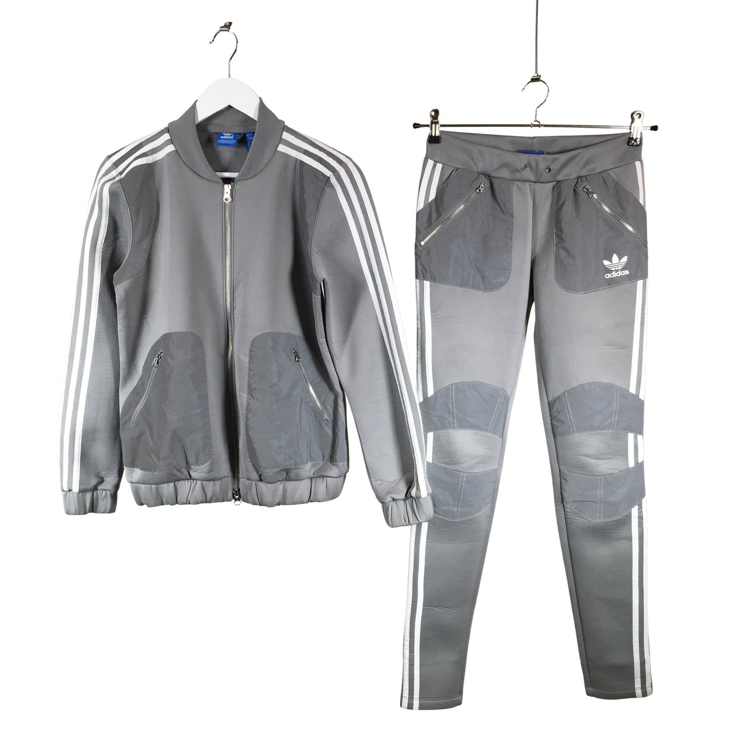  Collegeasu  Collegeasu, koko 34  Adidas 