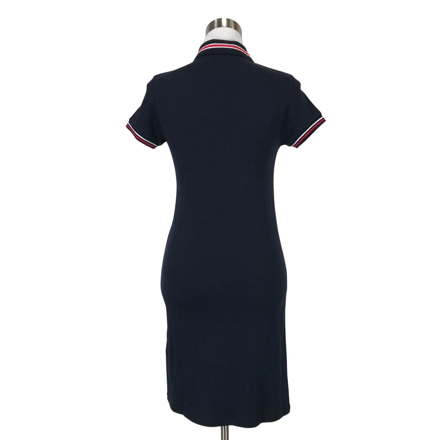  Mekko  Trikoomekko, koko 38  Moncler 