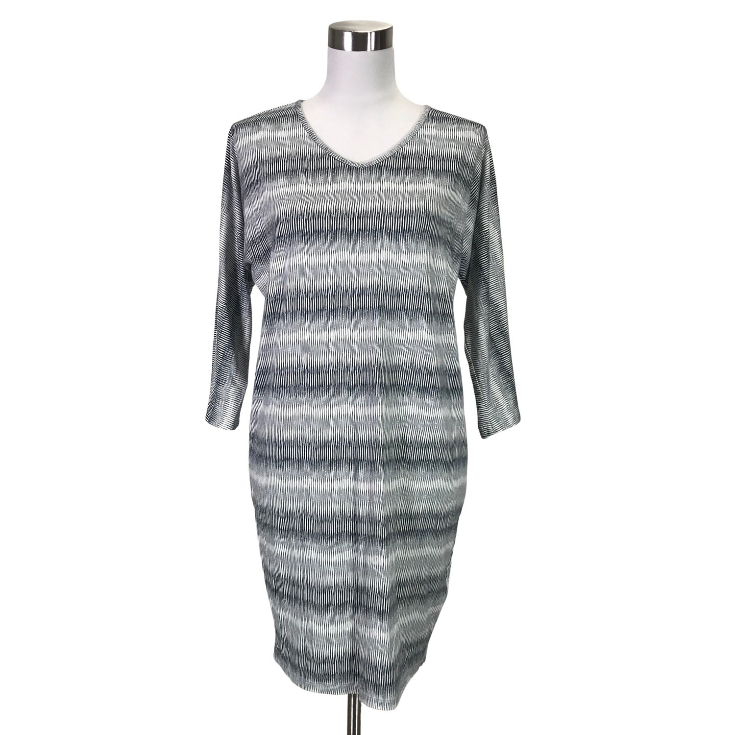  Mekko  Trikoomekko, koko 34  Noom 