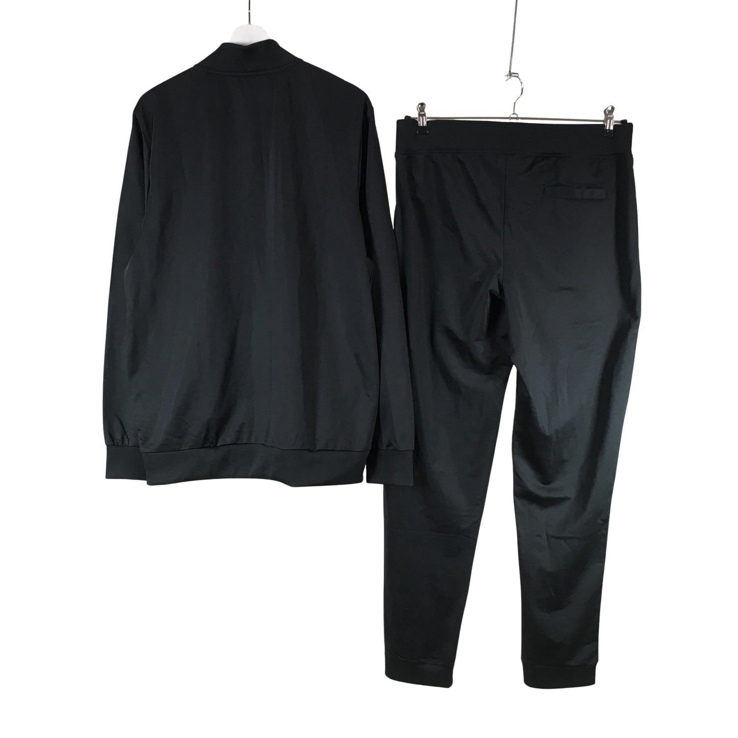 Urheiluhousut  Verryttelyhousut, koko XL  Umbro 