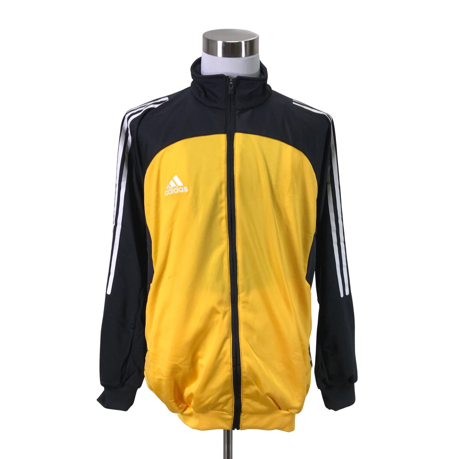  Urheilutakki  Verryttelytakki, koko XXL  Adidas 