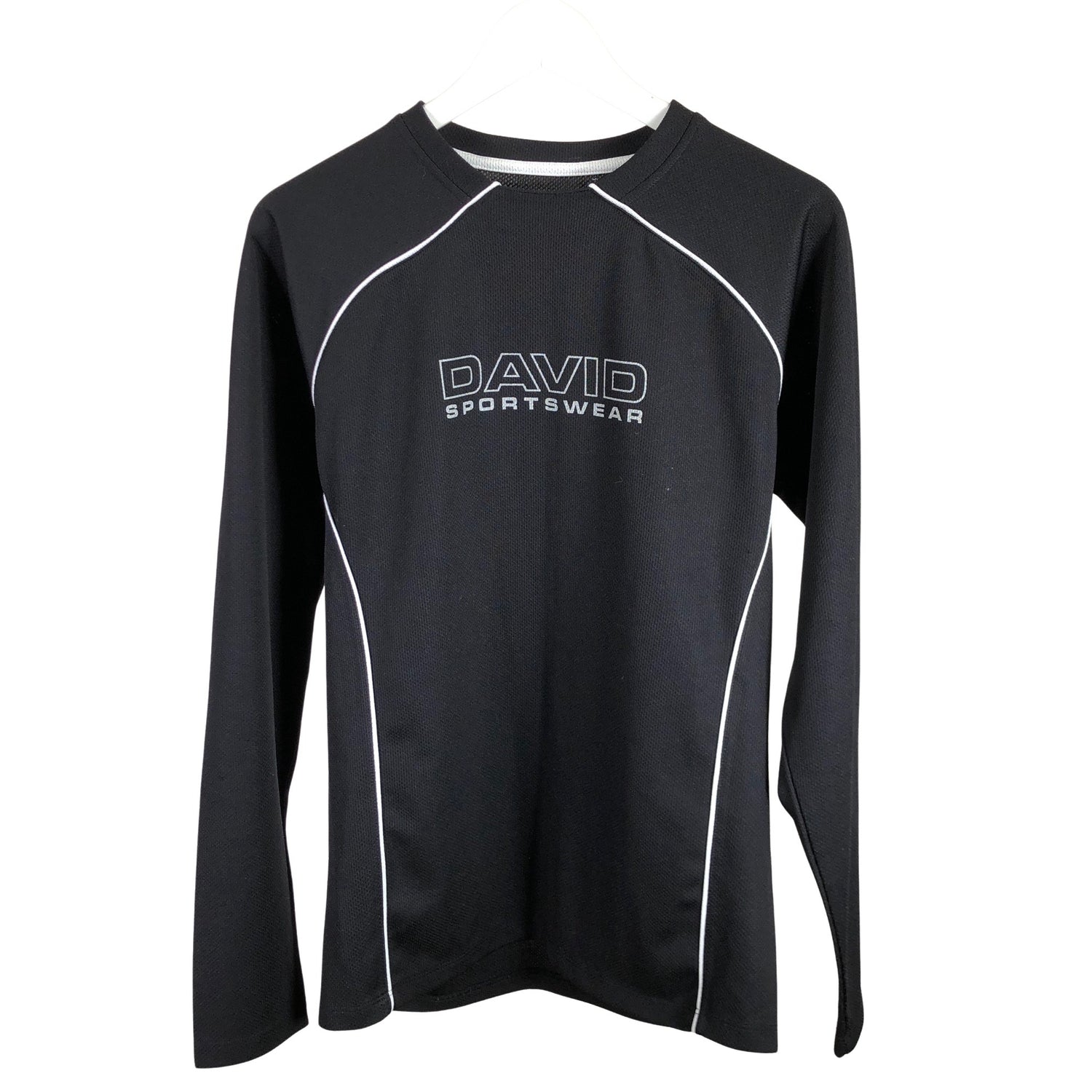 Urheilupaita, 
pitkät hihat, koko M