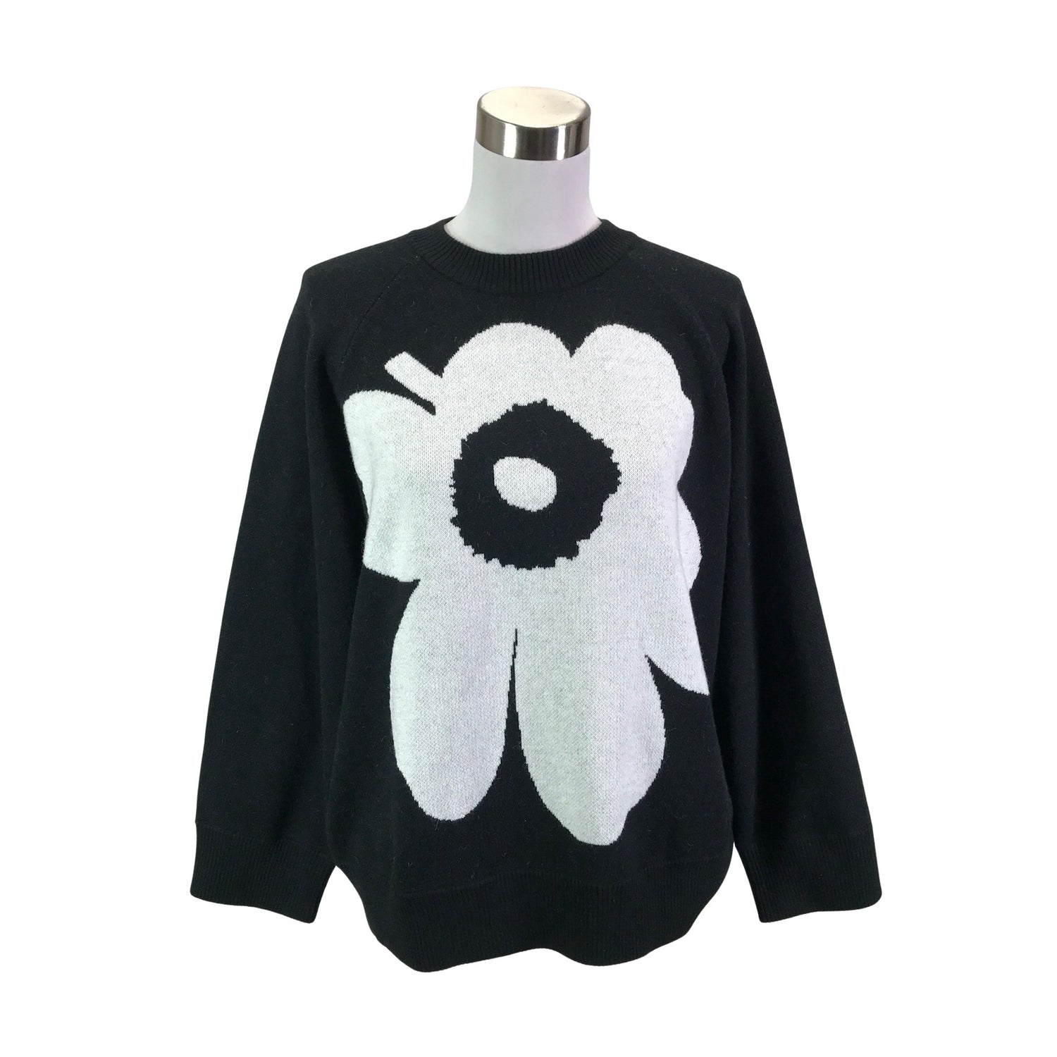  Neulepaita  Neulepaita, koko 38  Marimekko 