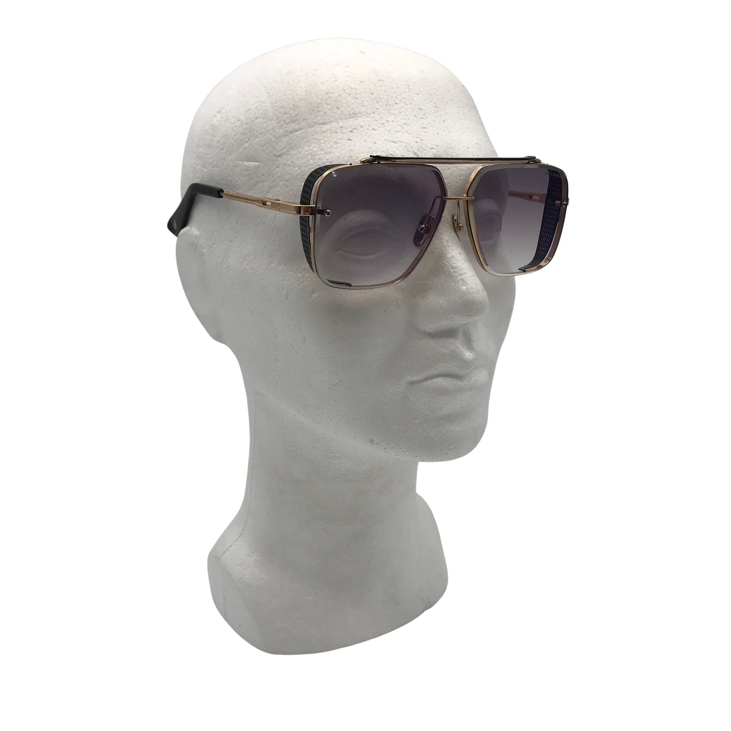 Aurinkolasit, koko Ei kokoa