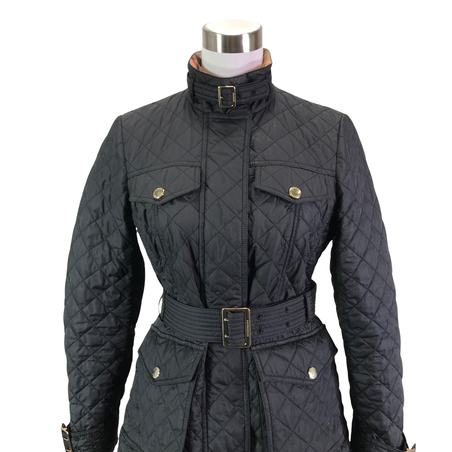  Kevyttoppatakki  Tikkitakki, koko 38  Burberry 