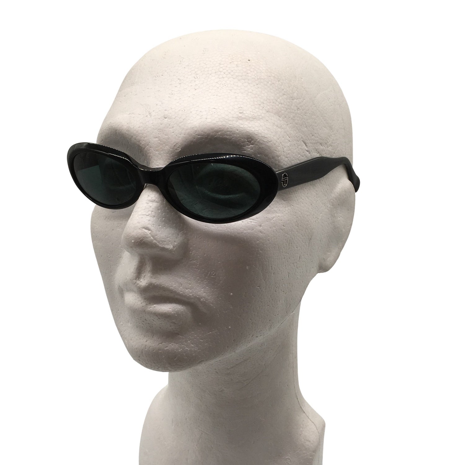  Aurinkolasit  Aurinkolasit, koko Ei kokoa  Sergio Tacchini 