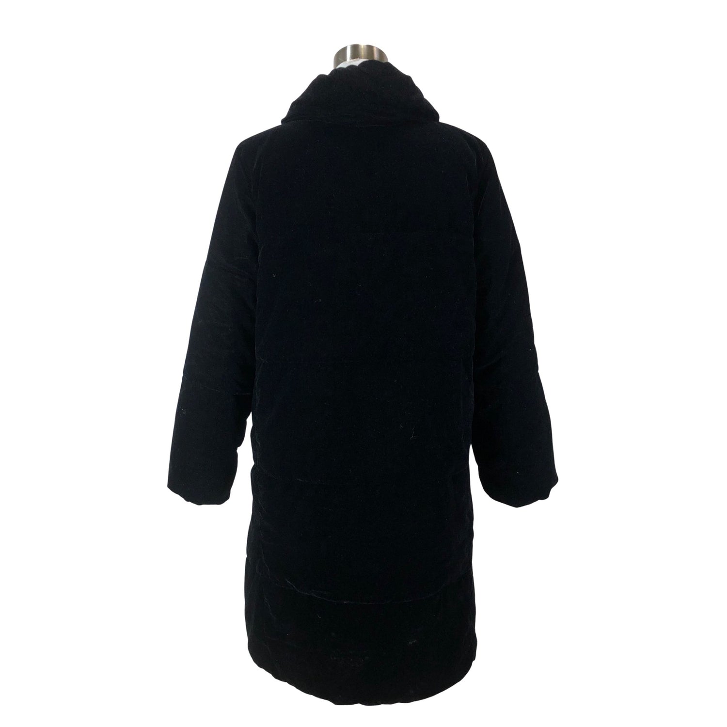  Untuvatakki  Untuvatakki, koko 38  Massimo Dutti 