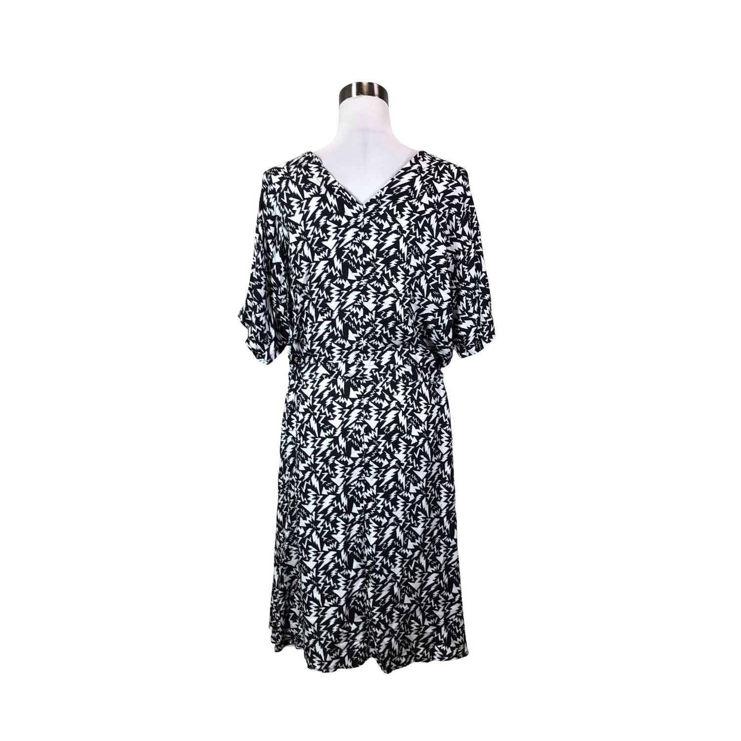  Mekko  Sifonkimekko, koko 40  IVANAhelsinki 