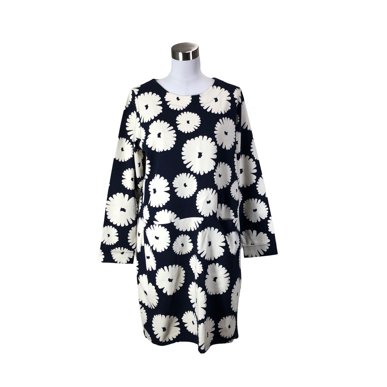  Mekko  Trikoomekko, koko 40  Nanso 